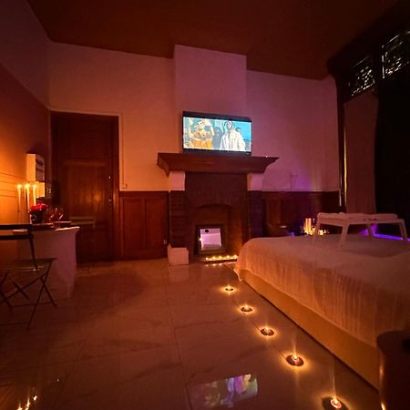 Pink Room Tourcoing Dış mekan fotoğraf